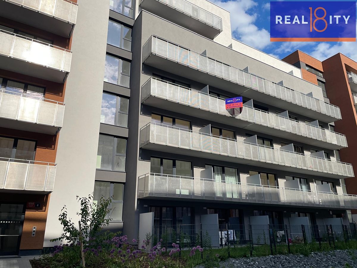 Pronájem bytu 1+kk 35 m²