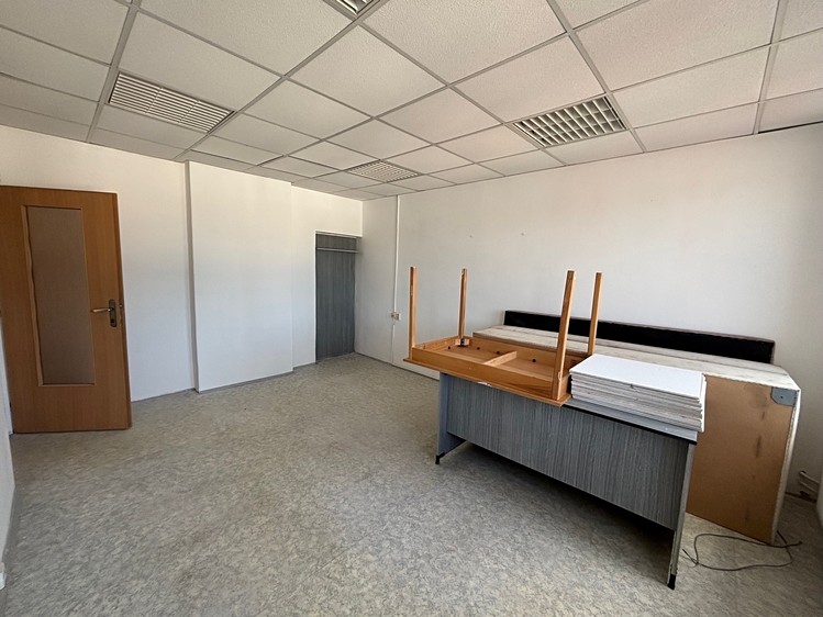 Pronájem komerčního prostoru, 300 m² (10 z 33)