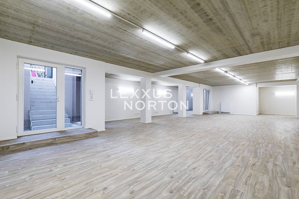 Pronájem kanceláře 130 m²