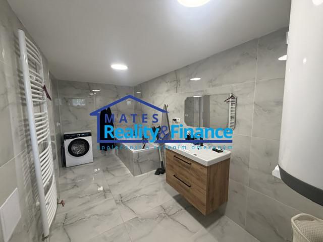 Prodej rodinného domu 452 m², pozemek 452 m² – fotografie 3