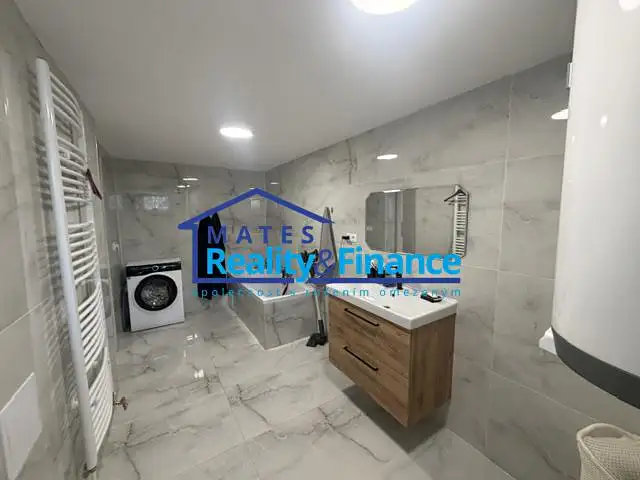 Prodej rodinného domu 452 m², pozemek 452 m², Krásný Dvůr – náhled fotky 3