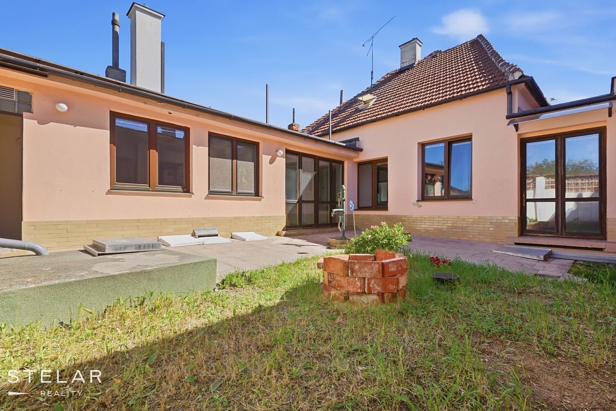 Prodej rodinného domu 240 m², pozemek 663 m², Rajhrad – fotka 1 z 3