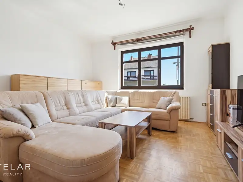 Prodej rodinného domu 240 m², pozemek 663 m², Rajhrad – náhled fotky 3
