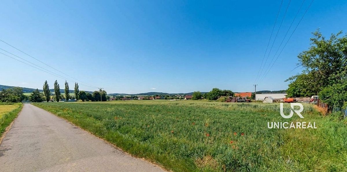 Prodej stavebního pozemku 2596 m² – fotografie 3