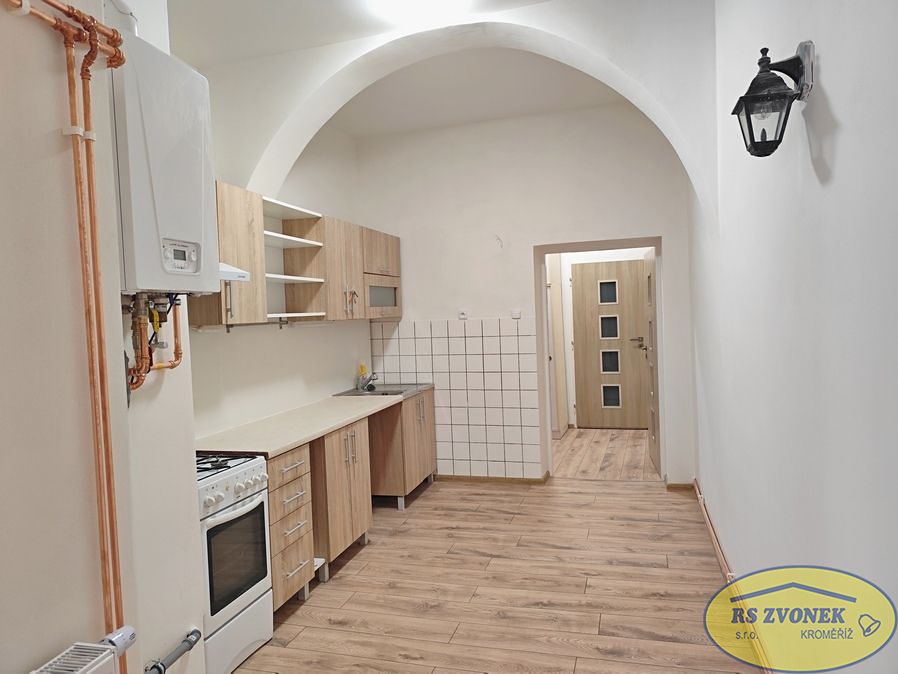 Pronájem bytu 3+1 82 m² – fotografie 2
