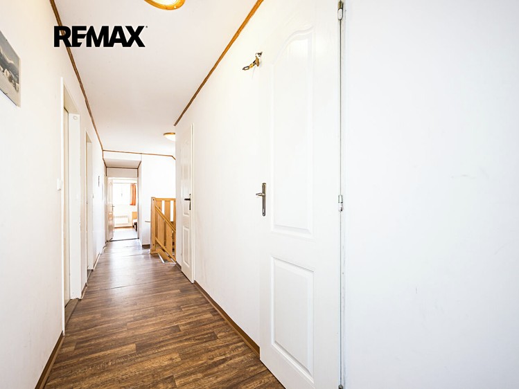 Будинок на продаж, 281 м² (23 з 37)