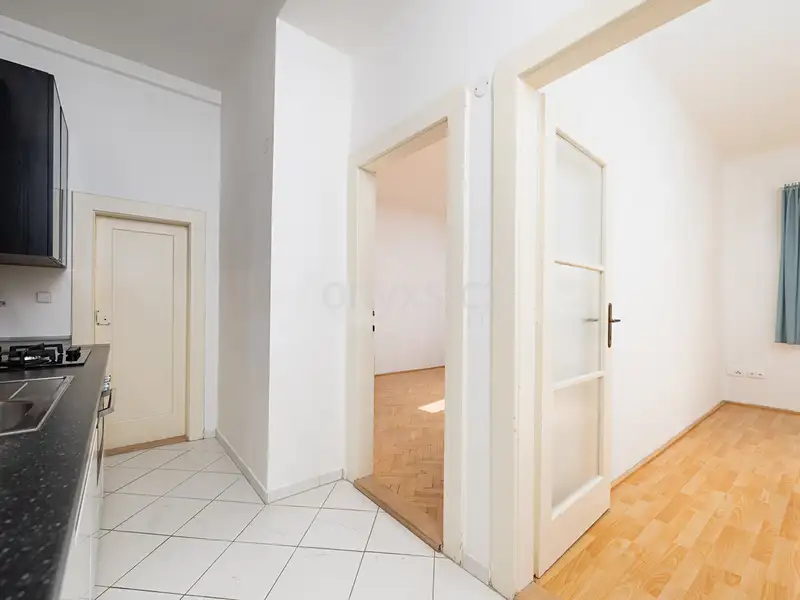Pronájem bytu 2+1 48 m², Praha – náhled fotky 2