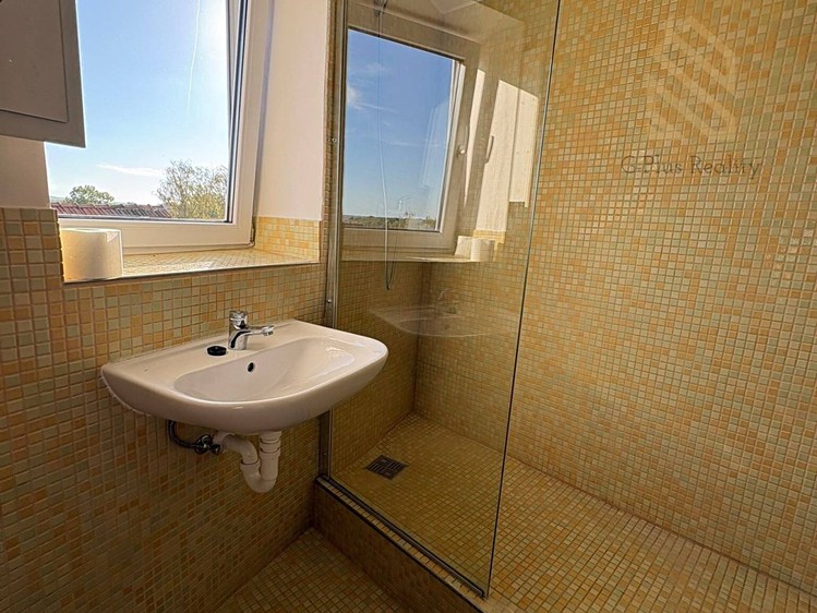 Pronájem bytu 1+kk, 48 m² (8 z 13)
