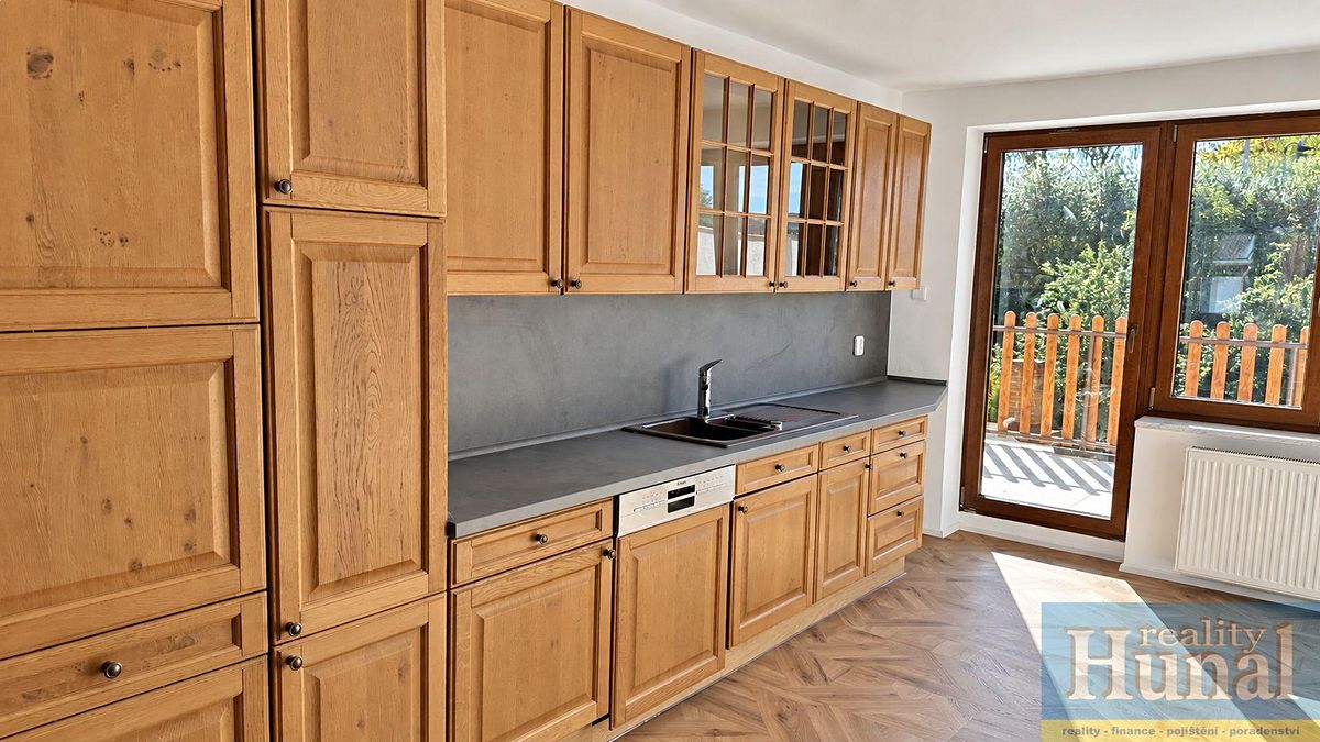 Pronájem bytu 3+kk 66 m², Pelhřimov – fotka 1 z 3