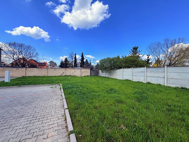 Pronájem bytu 4+kk, 111 m² (69 z 79)