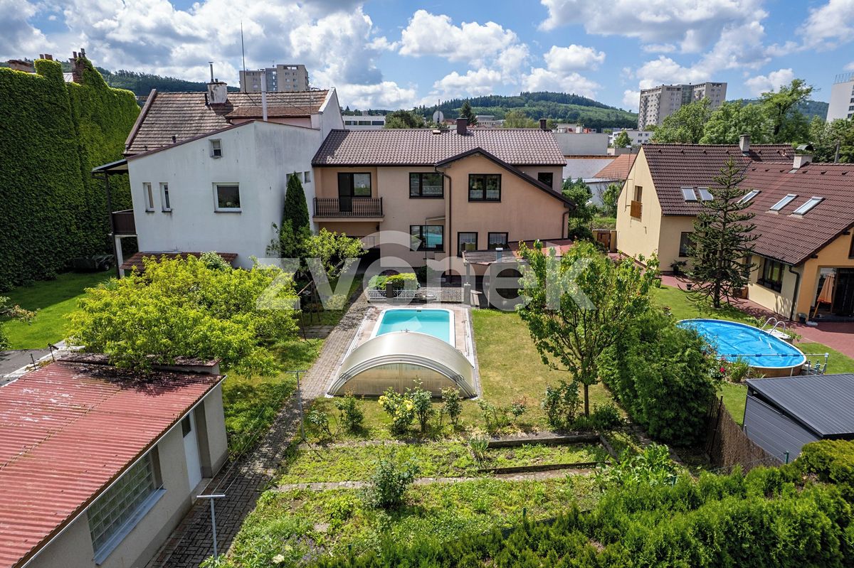 Prodej kanceláře 216 m² – fotografie 3