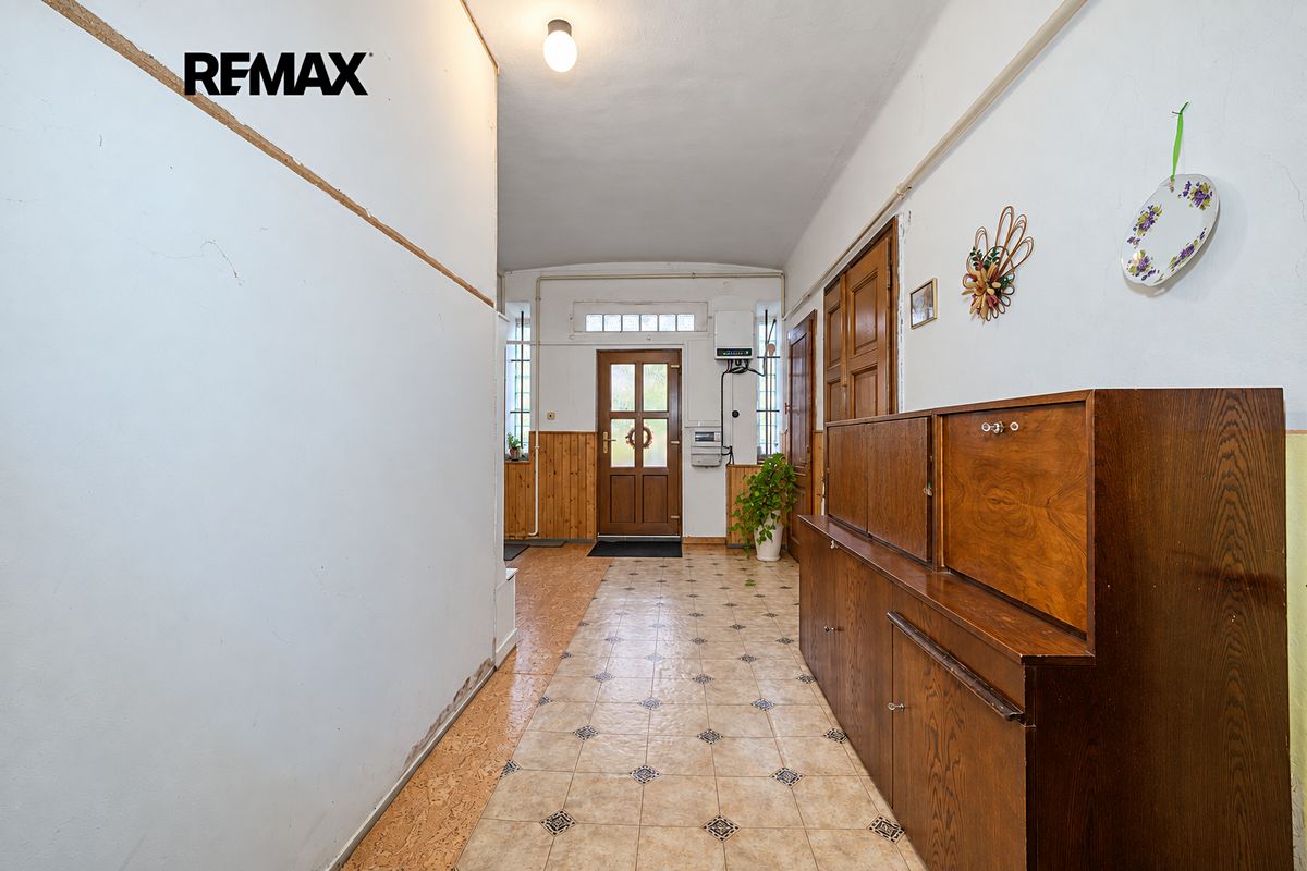 Prodej rodinného domu 100 m², pozemek 770 m² – fotografie 4