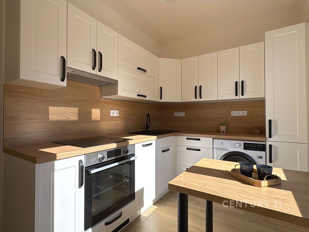 Pronájem bytu 2+1 52 m²