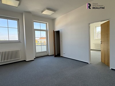 Комерційне приміщення в оренду, 35 м² (2 з 9)