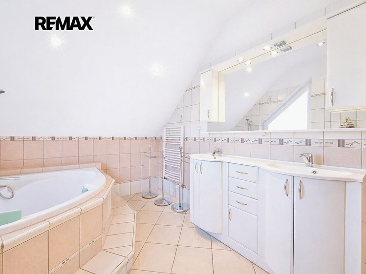 Prodej domu, 172 m² (23 z 31)