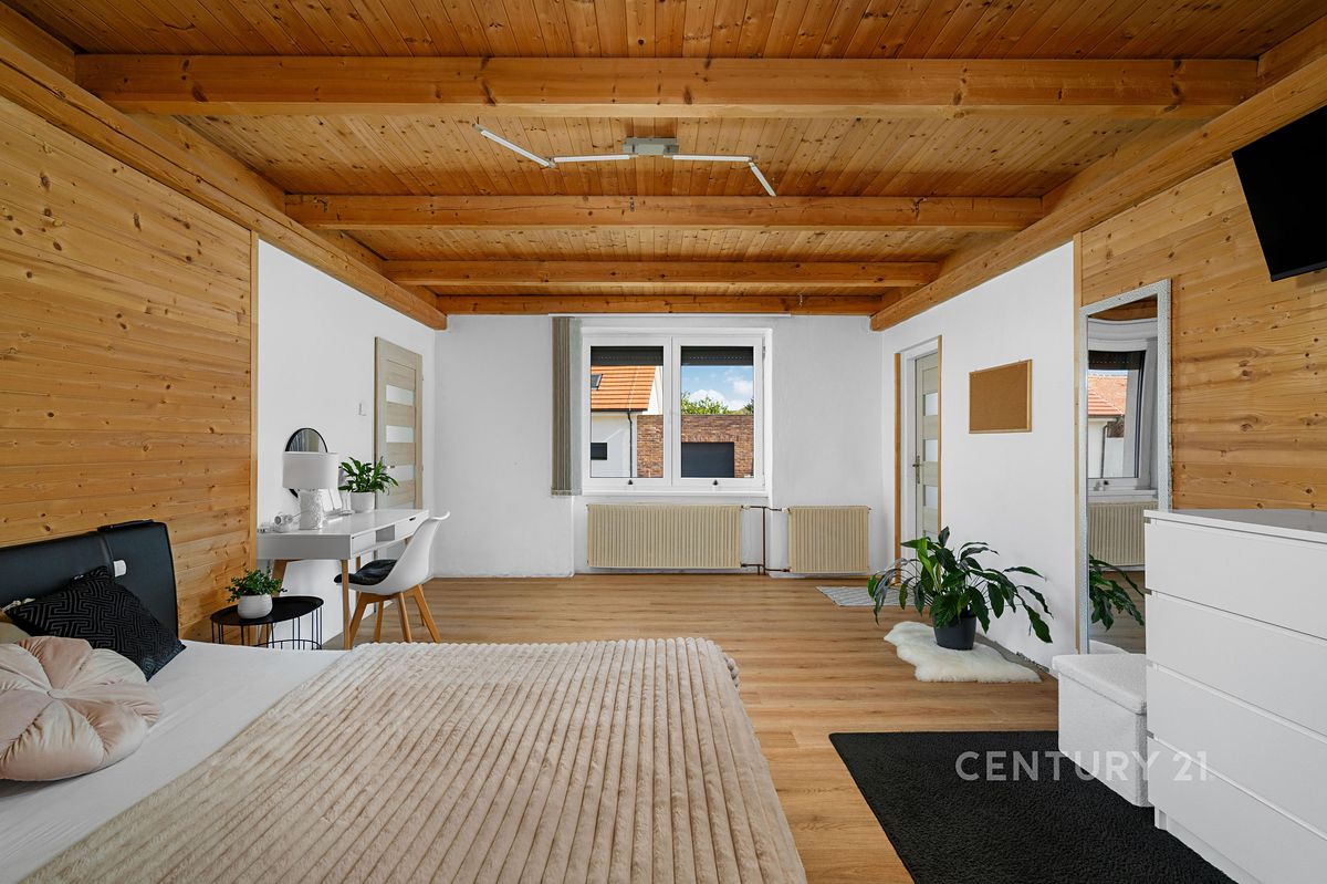 Prodej rodinného domu 173 m², pozemek 647 m² – fotografie 3