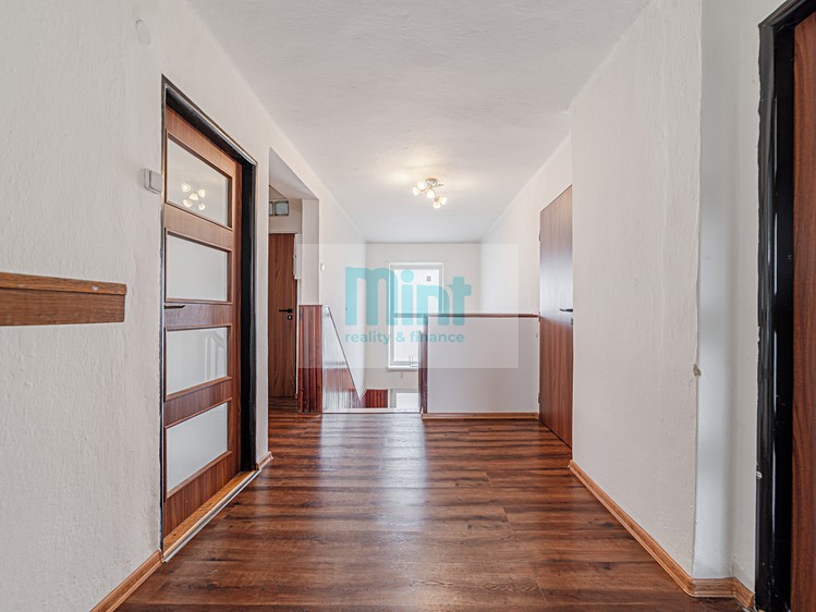 Будинок на продаж, 250 м² (8 з 38)
