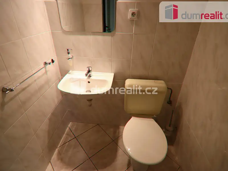 Pronájem kanceláře 22 m², Kunovice – náhled fotky 2