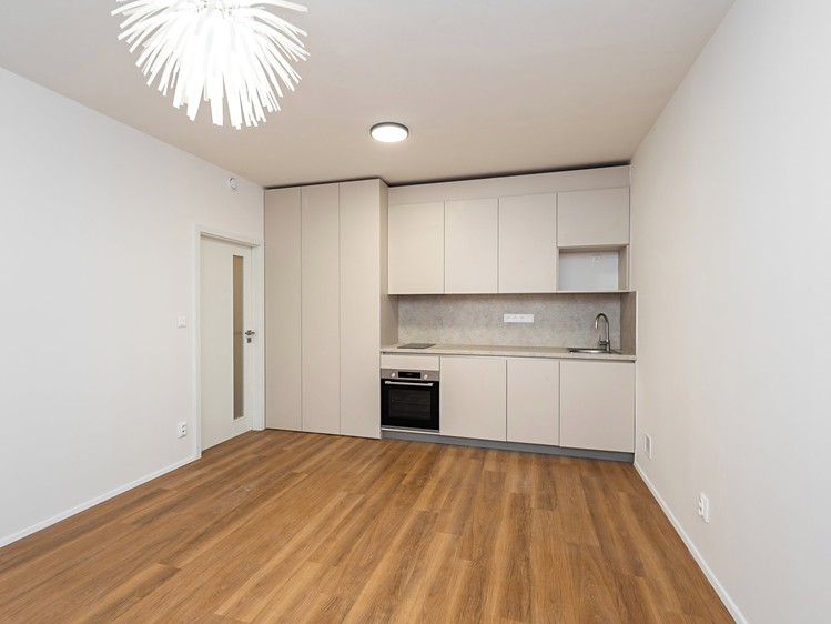 Квартира 2+kk на продаж, 43 м² (1 з 12)
