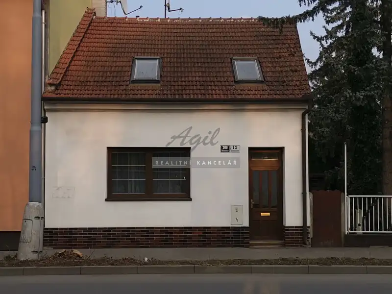 Prodej rodinného domu 200 m², pozemek 312 m², Brno – náhled fotky 1