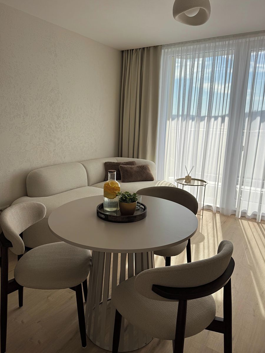 Pronájem bytu 2+kk 38 m² – fotografie 2
