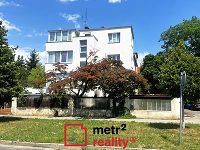 Prodej rodinného domu 387 m², pozemek 549 m²