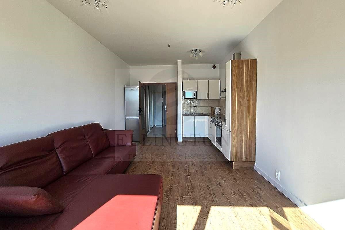 Pronájem bytu 2+kk 65 m² – fotografie 4