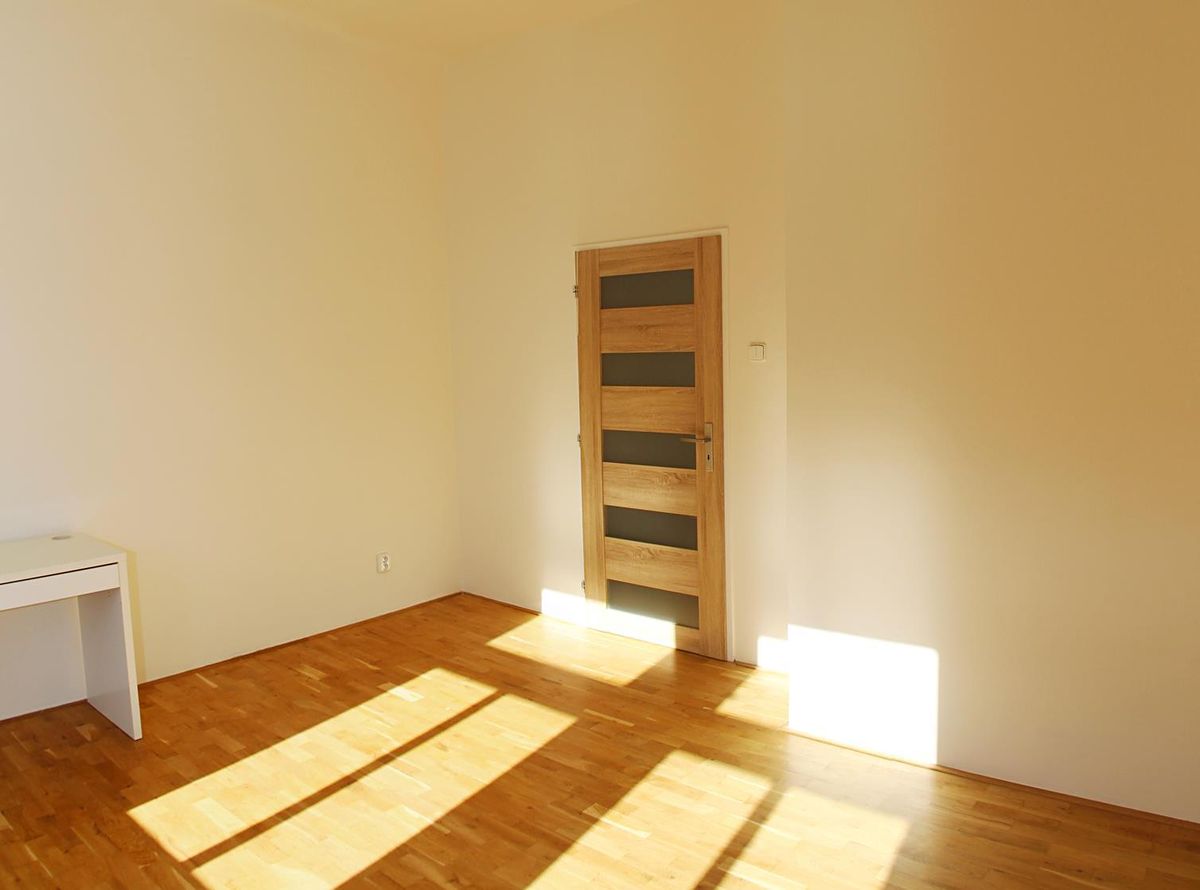 Pronájem bytu 2+1 64 m² – fotografie 5