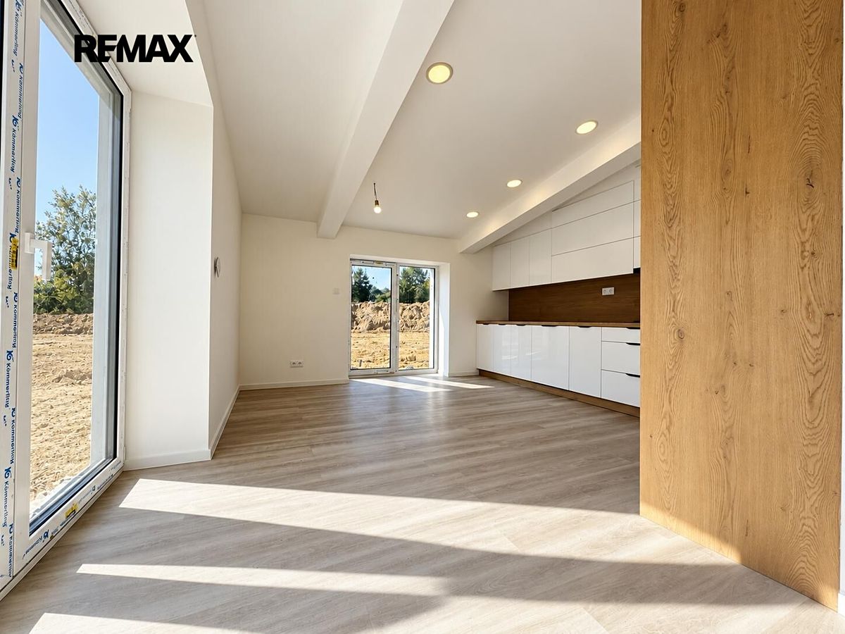 Prodej rodinného domu 91 m², pozemek 326 m² – fotografie 3