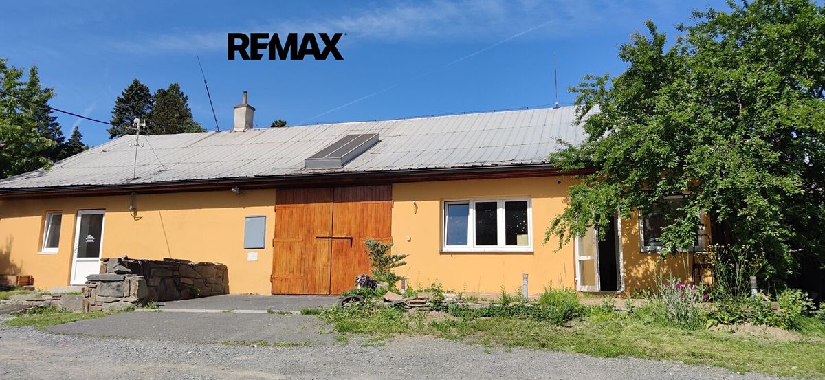 Prodej rodinného domu 190 m², pozemek 890 m²