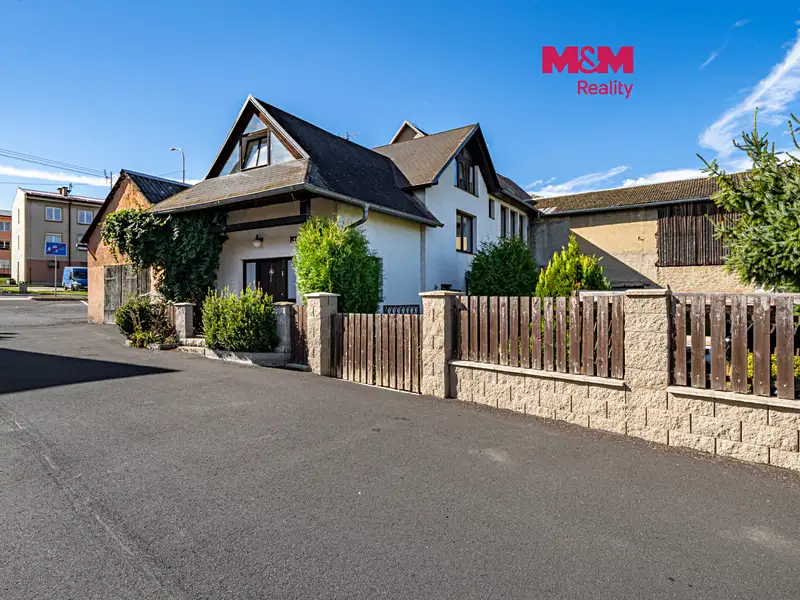 Prodej rodinného domu 220 m², pozemek 404 m², Krásné Údolí – náhled fotky 1