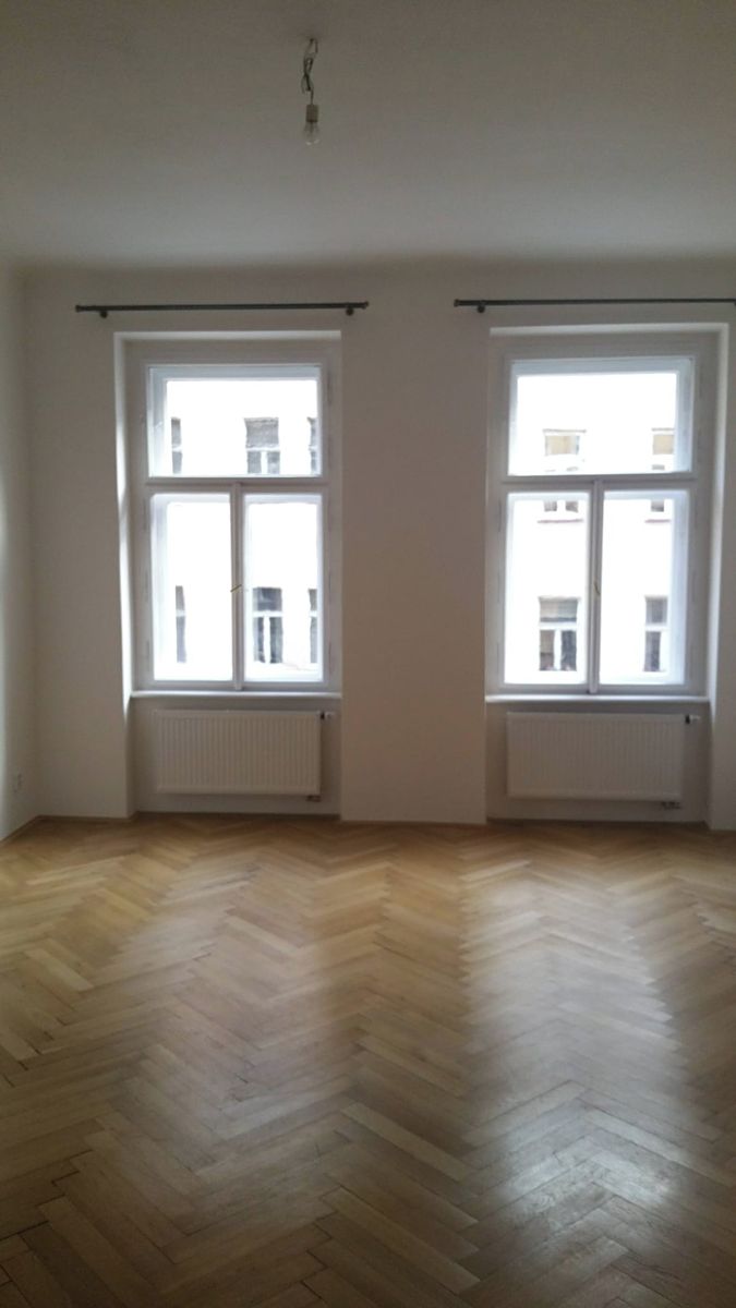 Pronájem bytu 3+kk 77 m² – fotografie 2