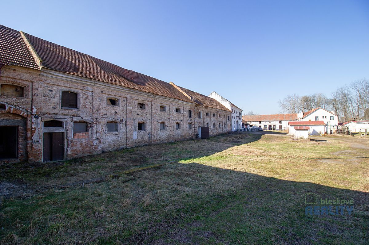 Prodej zemědělské usedlosti 1113 m², pozemek 2906 m² – fotografie 5