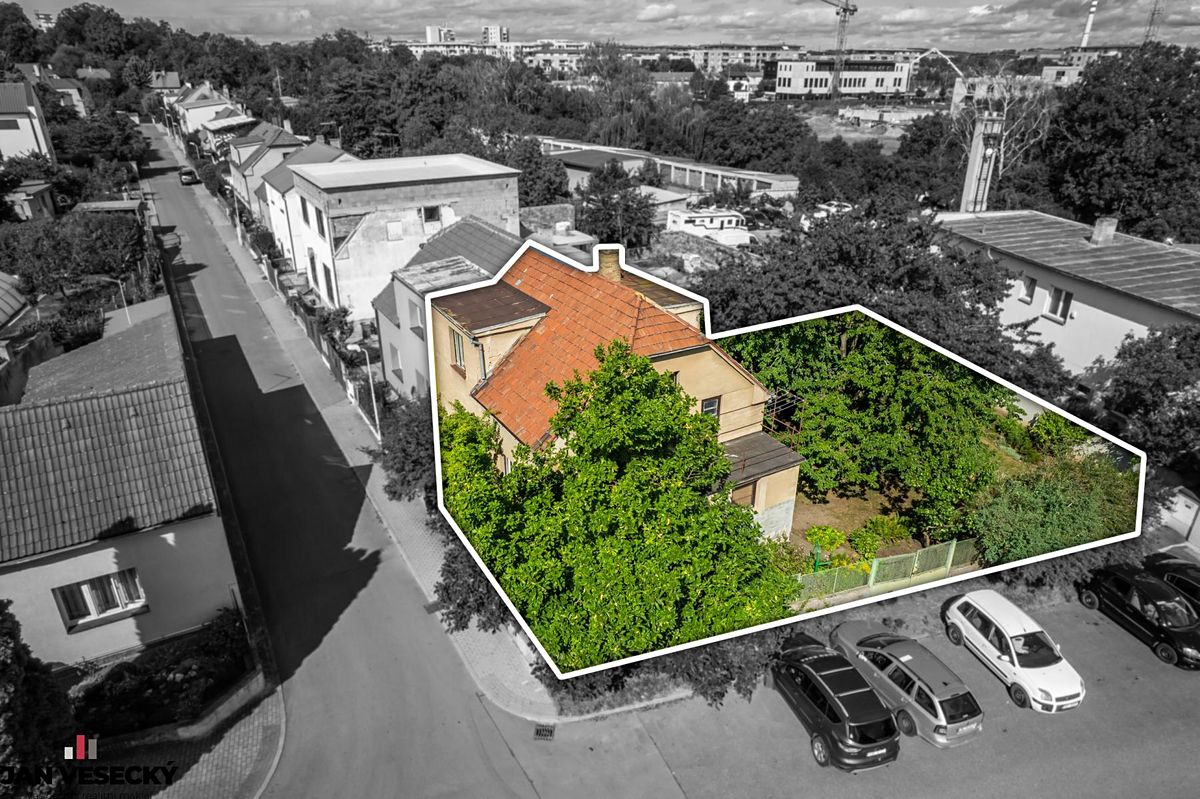 Prodej rodinného domu 149 m², pozemek 390 m² – fotografie 2