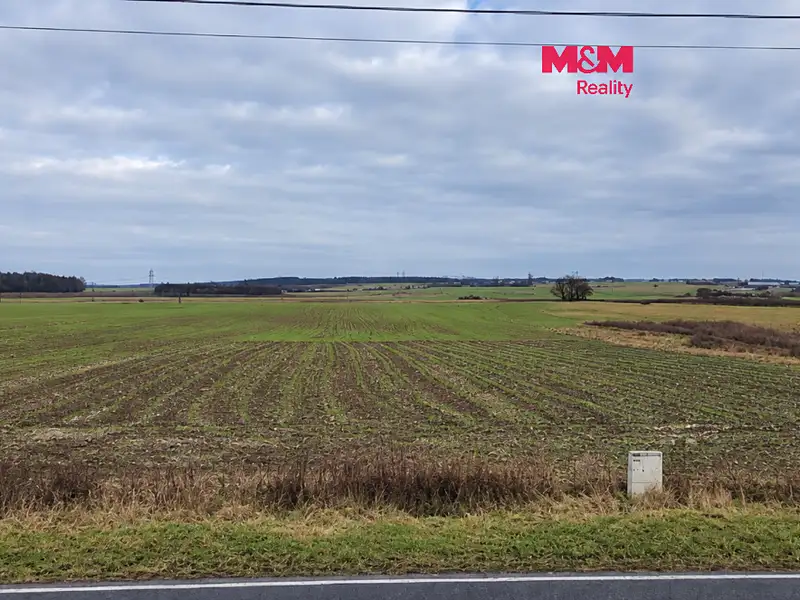 Prodej pole 3662 m², Bělušice – náhled fotky 1