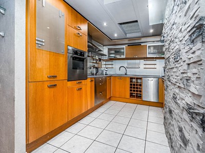 Prodej bytu 4+kk, 126 m² (3 z 25)