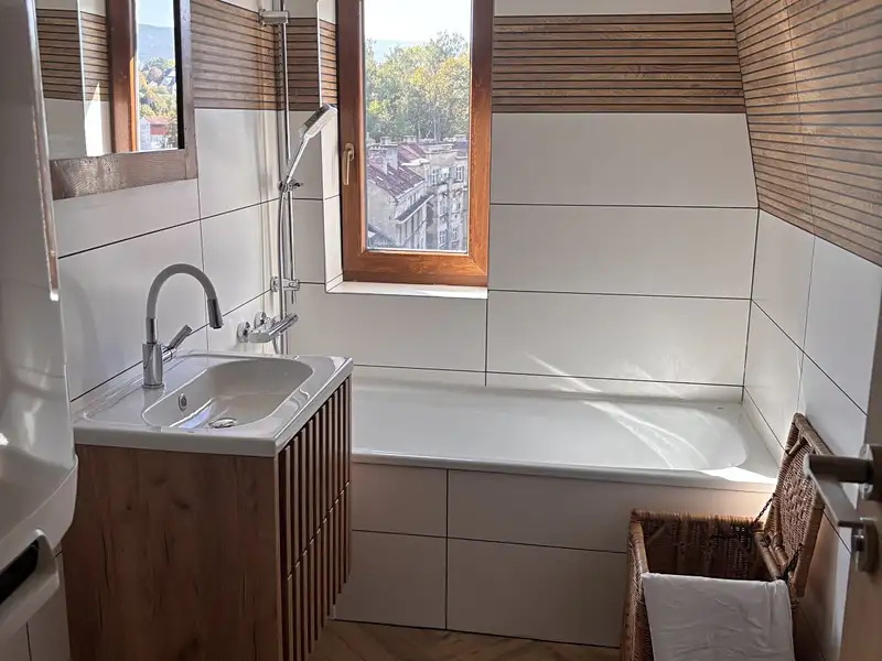 Pronájem bytu 3+kk 60 m², Liberec – náhled fotky 3