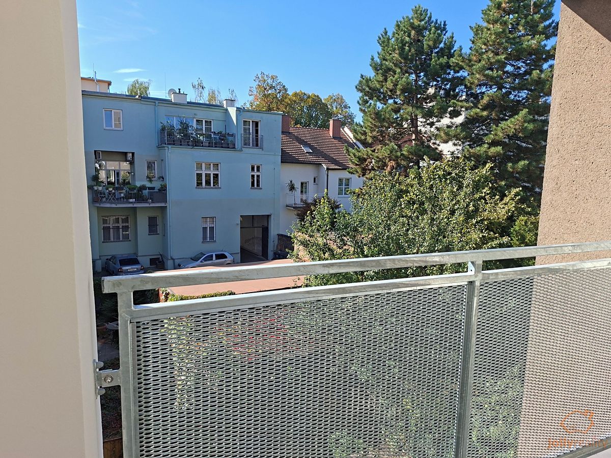 Pronájem bytu 2+1 61 m² – fotografie 4