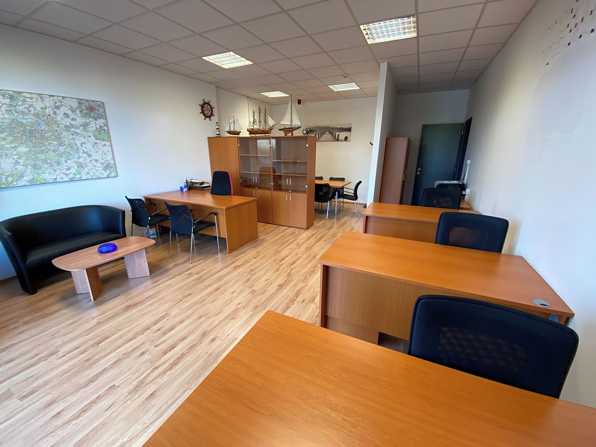 Prodej kanceláře 45 m² – fotografie 4