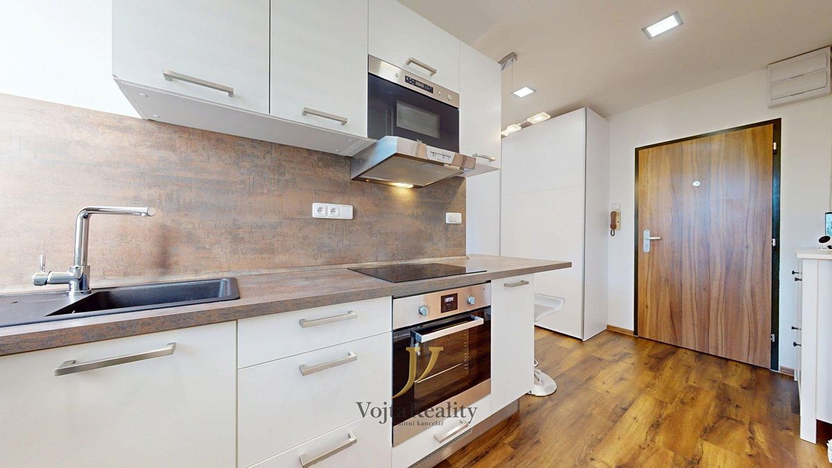 Pronájem bytu 2+1 45 m² – fotografie 4
