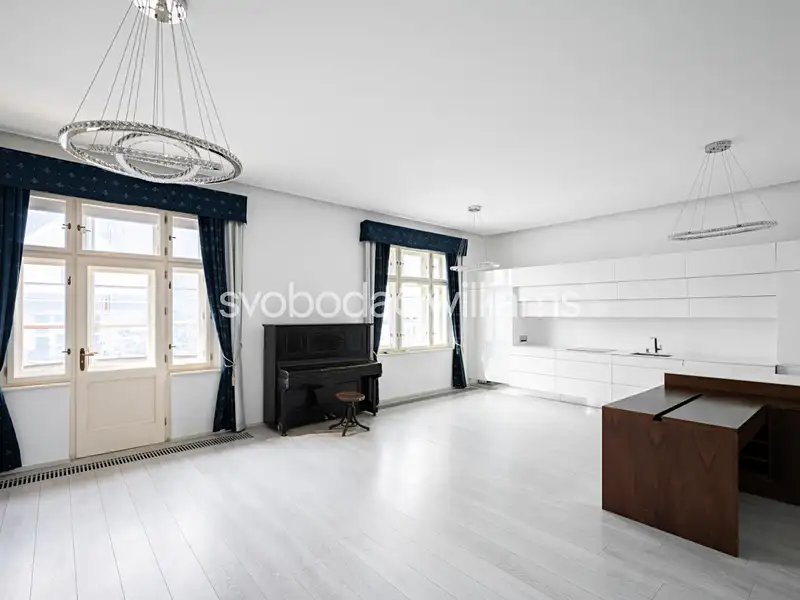 Pronájem bytu 2+kk 81 m², Praha – náhled fotky 1