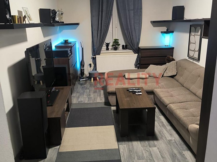 Wohnung 2+1 zum Kauf, 64 m² (2 von 6)