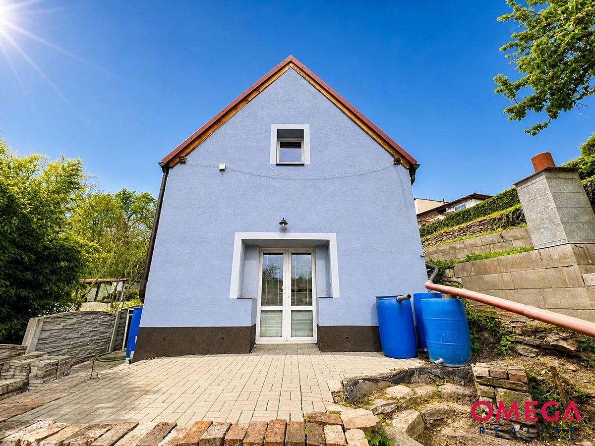 Prodej rodinného domu 134 m², pozemek 944 m² – fotografie 3