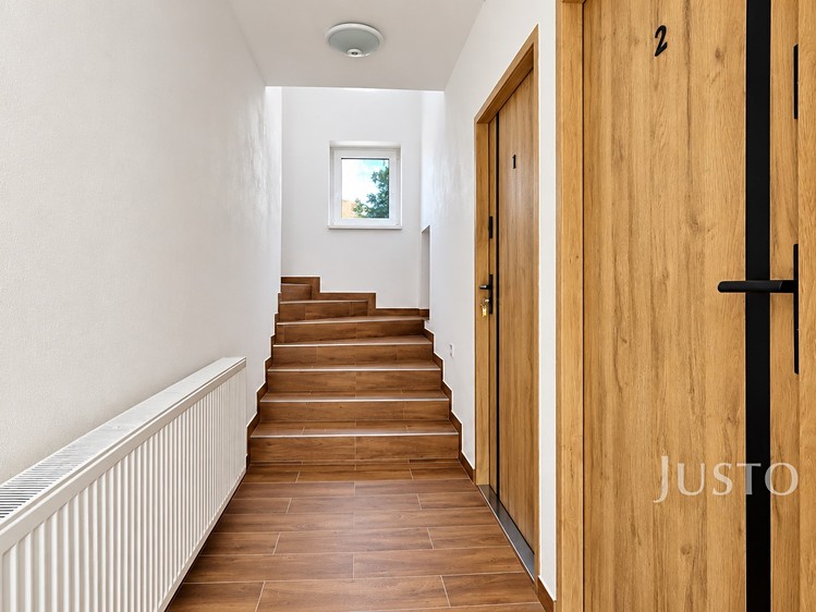 Pronájem bytu 3+kk, 50 m² (23 z 32)