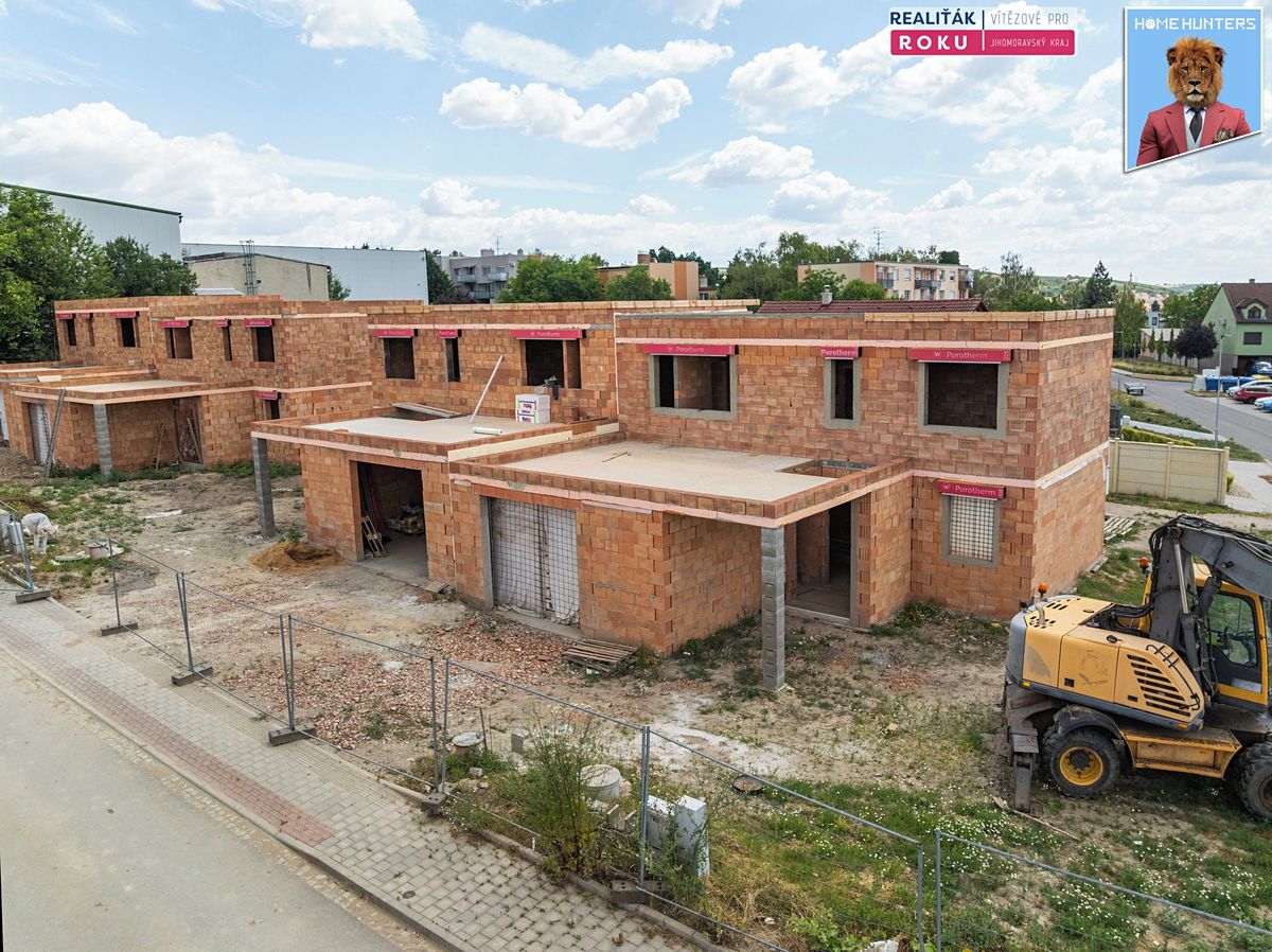 Prodej rodinného domu 175 m², pozemek 467 m² – fotografie 3