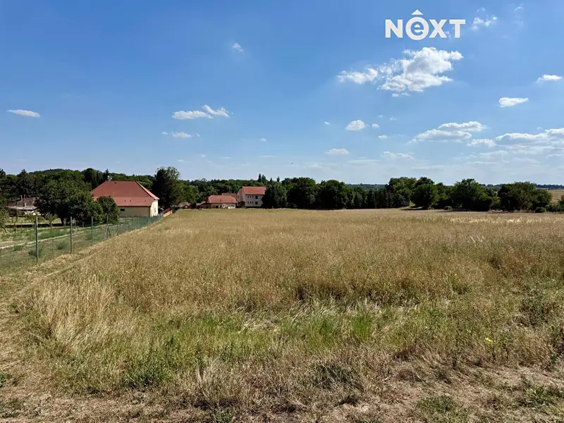 Prodej stavebního pozemku 1214 m², Číčovice – náhled fotky 1