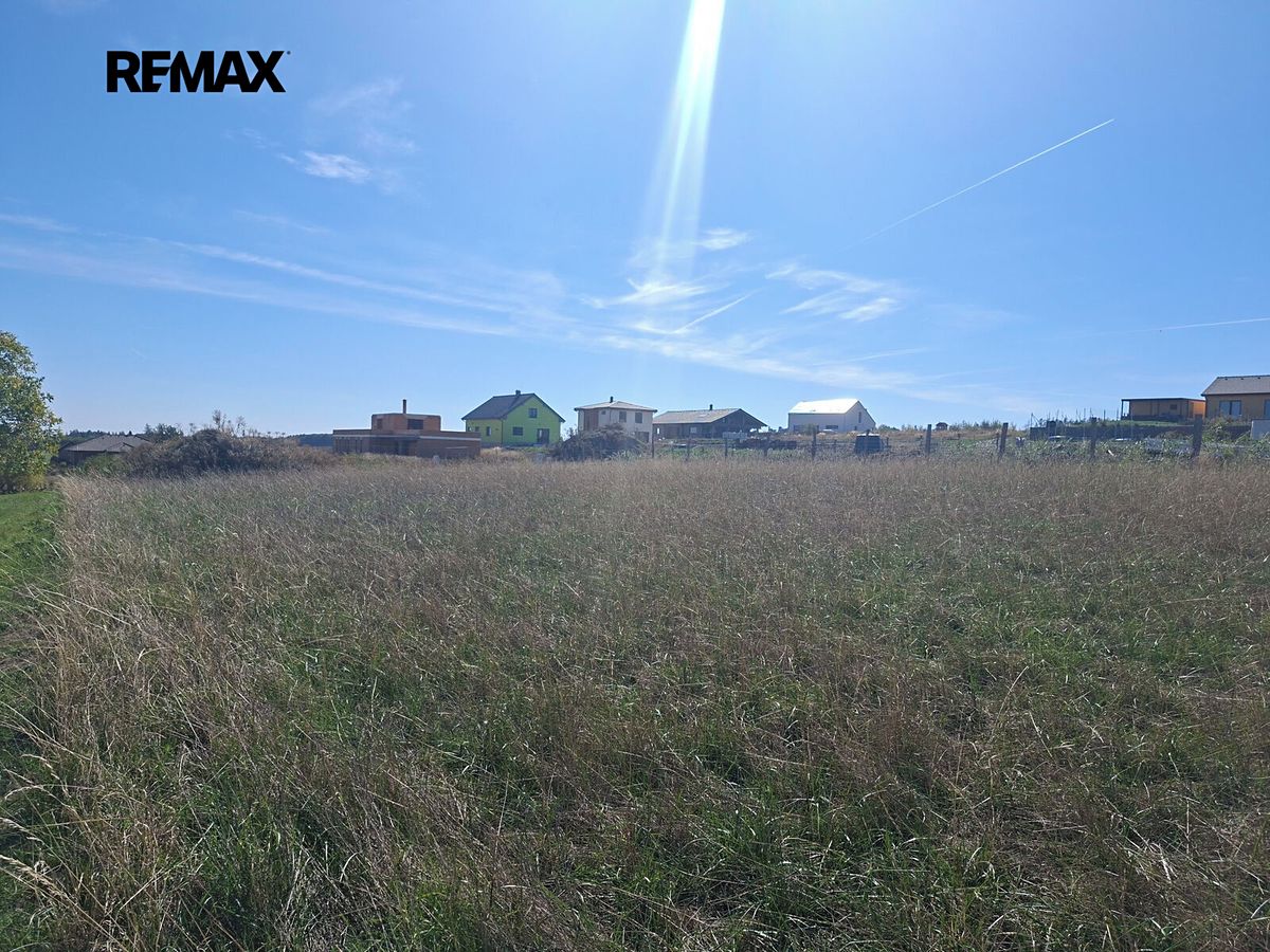 Prodej stavebního pozemku 1264 m² – fotografie 3