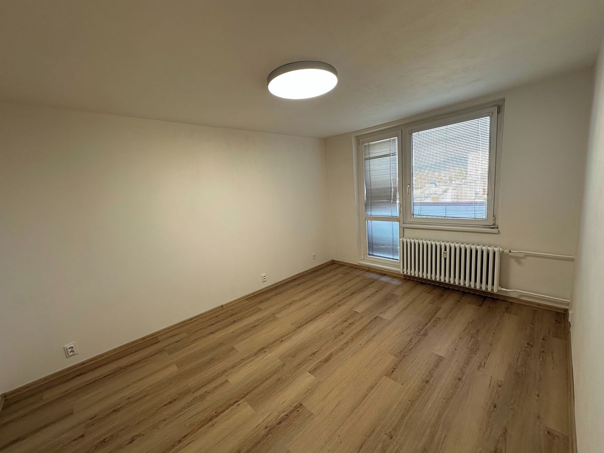 Pronájem bytu 1+1 32 m² – fotografie 5