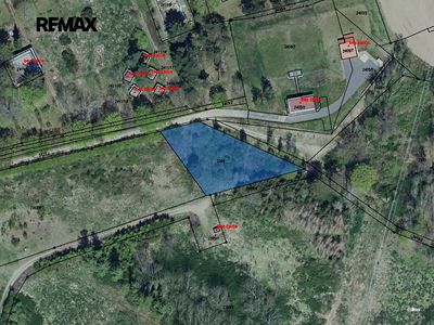 Prodej stavebního pozemku 1835 m²