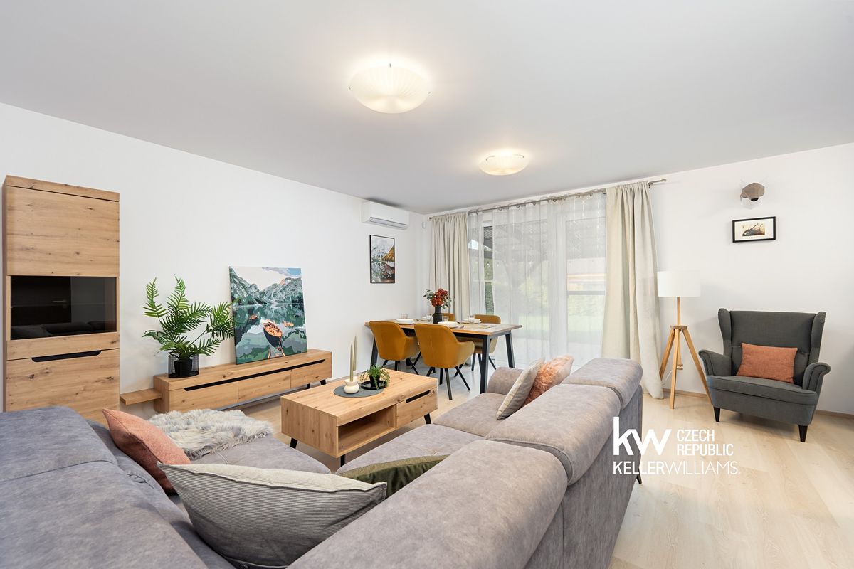 Prodej rodinného domu 90 m², pozemek 691 m² – fotografie 2